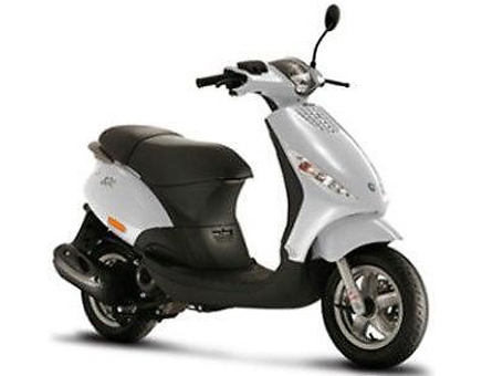 Onderdelen Piaggio Zip 2000 4-takt AC zilver 738