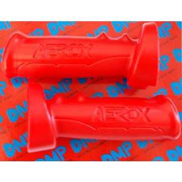 Handvatset model origineel Yamaha Aerox/MBK Nitro rood DMP