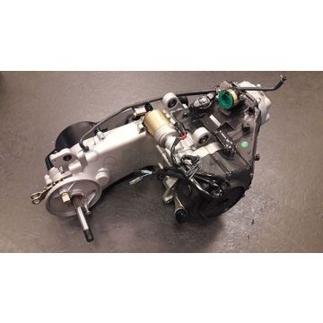 Motorblok compleet GY6 152QMI 10&quot; (lange as) China scooters
