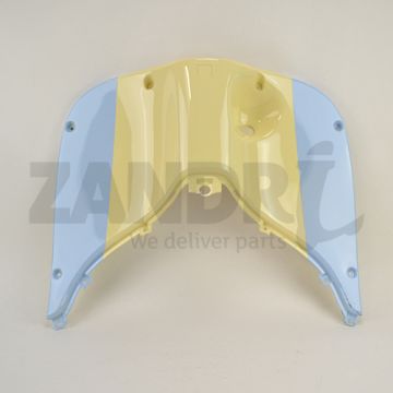 Beenschild boven waar contactslot zit Blue Creme Metallic  81131-DGW-9000-A