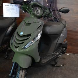 Kappenset Piaggio Zip 5 delig Audi ''Nardo look grijs (SP Look)