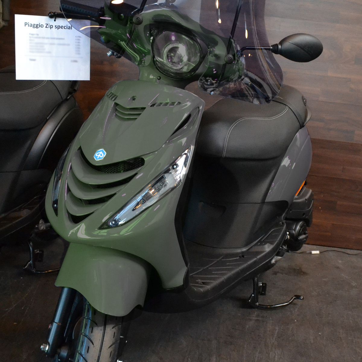 Kappenset Piaggio Zip 5 delig Audi ''Nardo look grijs (SP Look)